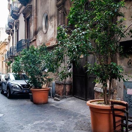 Catarina Suites - Centro Storico Catânia Exterior foto
